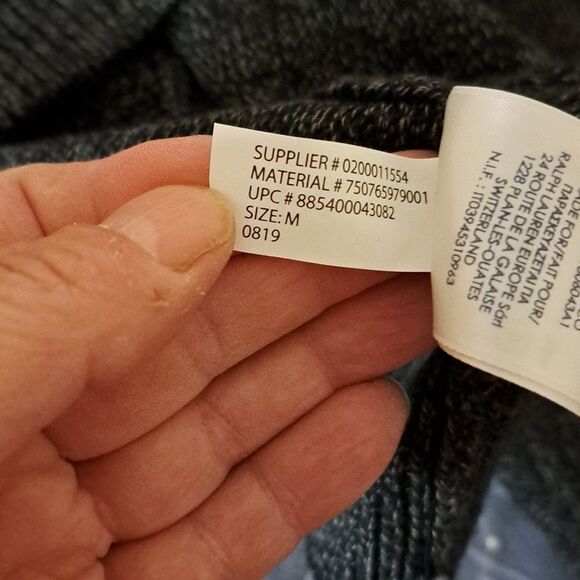 Chaps sweaters size medium - Picture 4 of 5